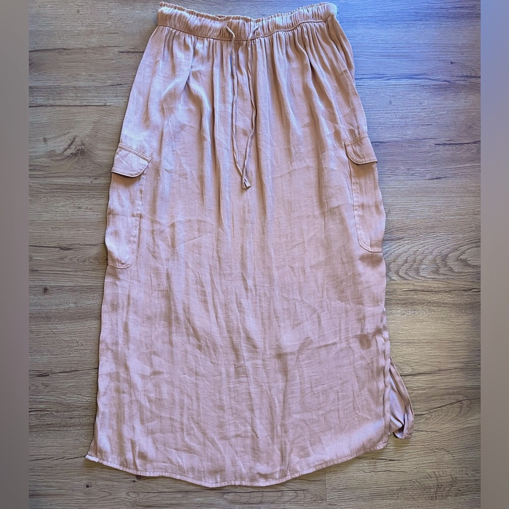 Aerie satin cargo midi skirt size medium